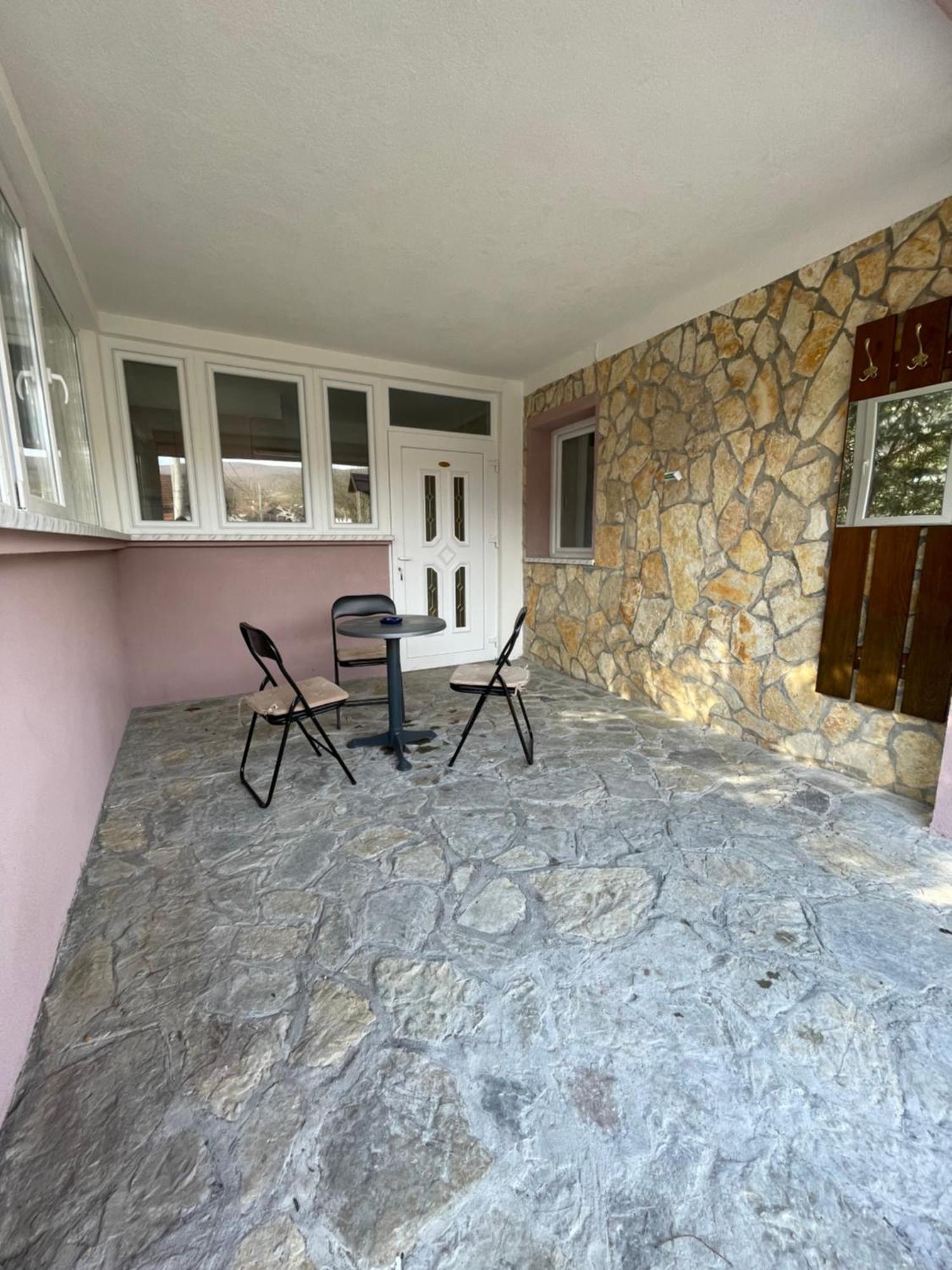 Domacinstvo Una-Ostrovica Kulen Vakuf Exterior foto
